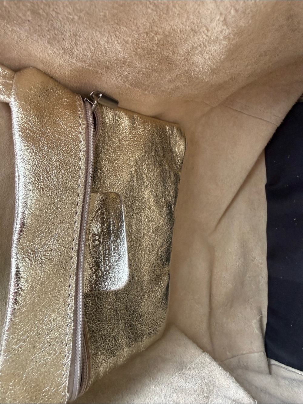Women's Metallic Gold Italian Leather Tote Bag - Picture 7 of 10